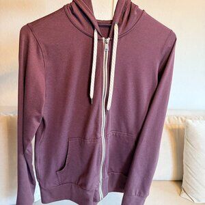 Vuori Women's Performance Hoodie Size Small Plum Purple NWOT